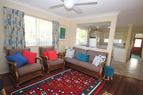 NORTH HAVEN SEA BREEZE - 9 David Campbell St , North Haven - Tourism Hervey Bay 3