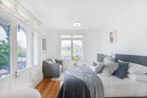 Not Your Usual Studio Apartment - Tourism Hervey Bay 0