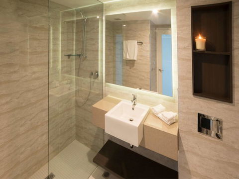Novotel Wollongong Northbeach - Hervey Bay Accommodation 2