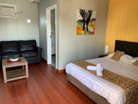 Nowa Nowa Hotel Motel - Hervey Bay Accommodation 1
