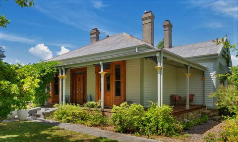 Oakdene Heritage Accommodation - Hervey Bay Accommodation 0