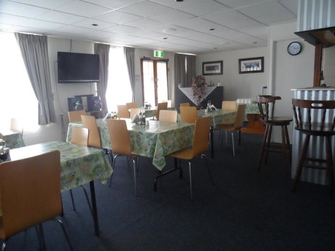 Oakey Motel - Hervey Bay Accommodation 1