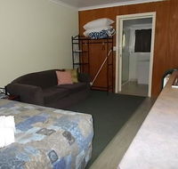 Oakridge Motel Tourist Park - Hervey Bay Accommodation