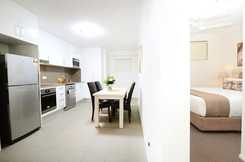 Oaks Moranbah Suites - Hervey Bay Accommodation 3