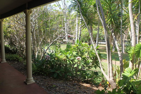 Oasis On Coochiemudlo - Tourism Hervey Bay 1