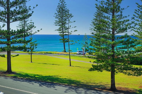 Ocean Court 7 13 Lord Street - Tourism Hervey Bay 3