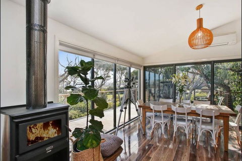 OCEAN ESCAPE - The Ultimate Luxury Beach House - Hervey Bay Accommodation 0