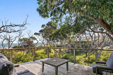OCEAN ESCAPE - The Ultimate Luxury Beach House - Hervey Bay Accommodation 3