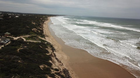 Ocean Grove Chalet - Tourism Hervey Bay 0