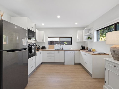 Ocean Park Motel & Holiday Apartments - Hervey Bay Accommodation 2