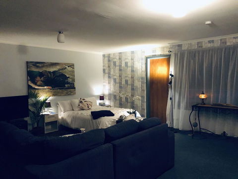 Ocean View Studio - Tourism Hervey Bay 1