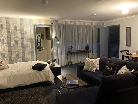 Ocean View Studio - Tourism Hervey Bay 2