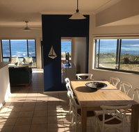 Ocean Views' 4 Ocean Street - air conditioned luxury with beautiful ocean views - Hervey Bay Accommodation