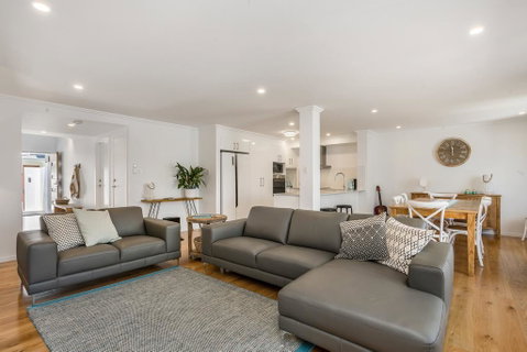Ocean Walk - Hervey Bay Accommodation 1