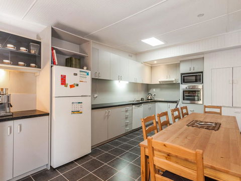 OCEANS 12 - ANGLESEA - Tourism Hervey Bay 3