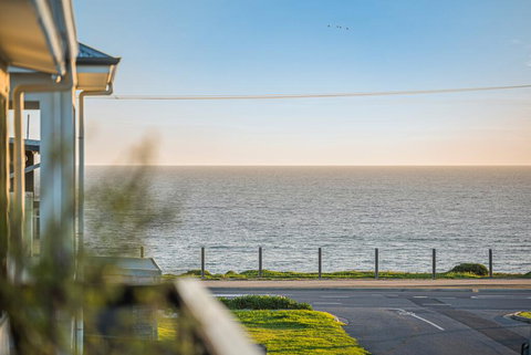 Oceans Eight - Hervey Bay Accommodation 1