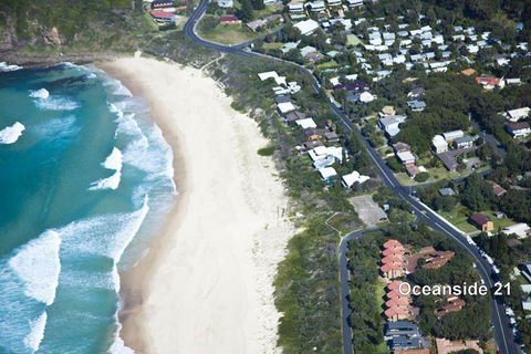 OCEANSIDE 21 - Hervey Bay Accommodation 0