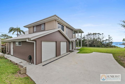 Oceanview Beach Front - Hervey Bay Accommodation 3