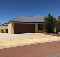 Ohana HQ - Family Getaway - Hervey Bay Accommodation