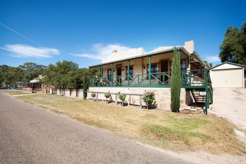 Old Swanport General Store, Swanport-Murray River - Tourism Hervey Bay 0