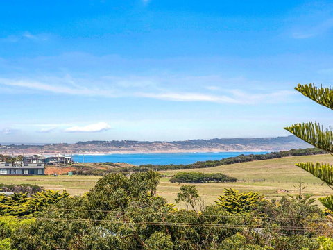 Olive Grove - Tourism Hervey Bay 1