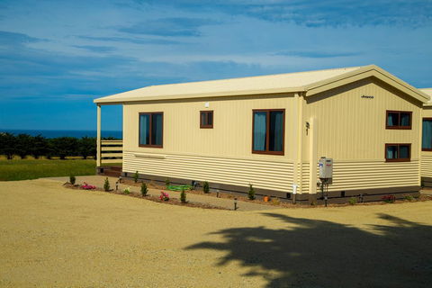 OMARU FARM STAY - Hervey Bay Accommodation 0