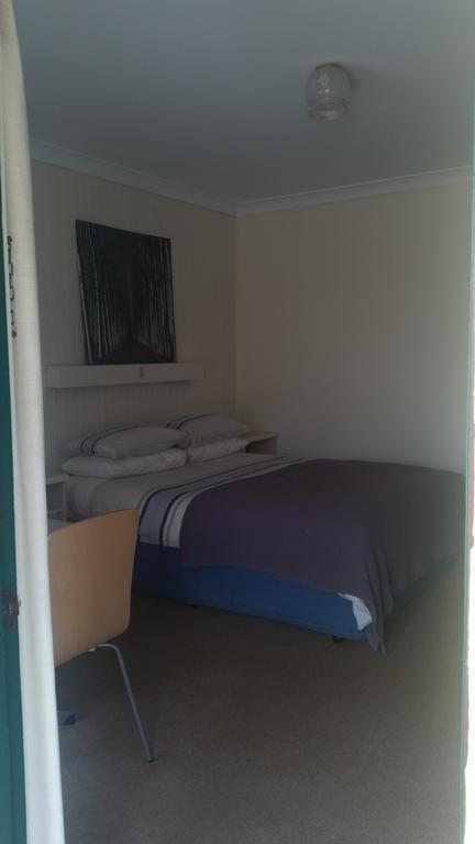 Omeo Motel - Hervey Bay Accommodation 1