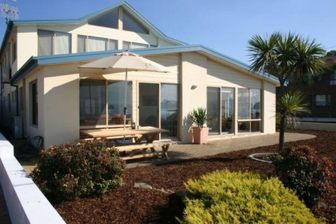 On Casey's - Hervey Bay Accommodation 1