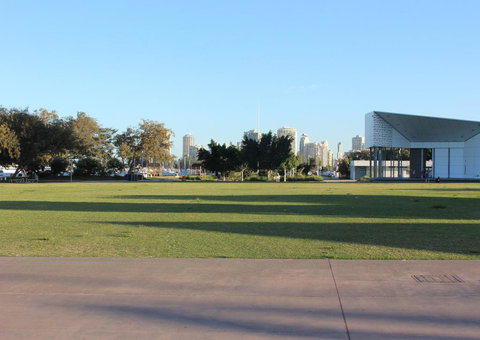 One Bedroom Apartment With Free Wifi - Hervey Bay Accommodation 1