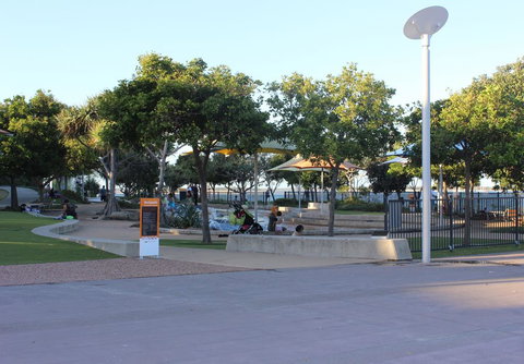 One Bedroom Apartment With Free Wifi - Hervey Bay Accommodation 2