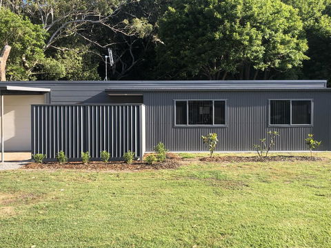 One Mile Beach Hideaway - Hervey Bay Accommodation 0