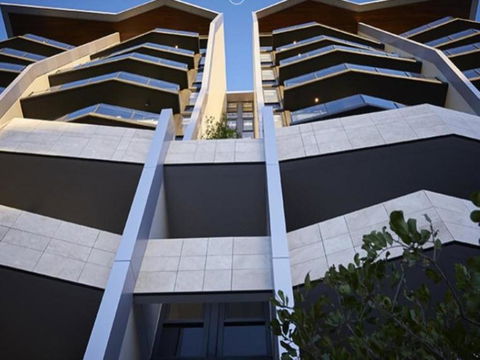 ONE OAK (693I) - Hervey Bay Accommodation 0