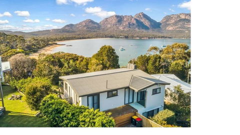 ONTHEBEACH 1 - Hervey Bay Accommodation 1