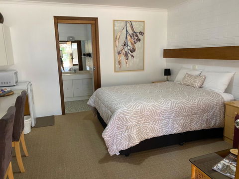 Orana Motor Inn - Tourism Hervey Bay 0