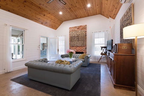 Orchards At Spring Vale Farm - Hervey Bay Accommodation 3