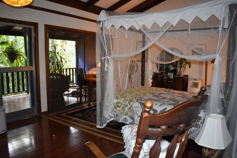 Oskar's Rain Forest Retreat - Tourism Hervey Bay 2