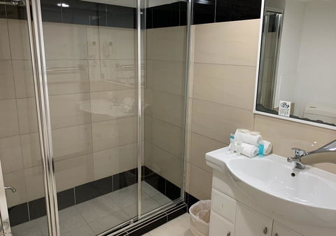 Outrigger Burleigh - Hervey Bay Accommodation 3