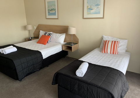 Outrigger Burleigh - Hervey Bay Accommodation 2