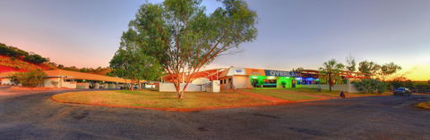 Overlander Hotel - Hervey Bay Accommodation 0