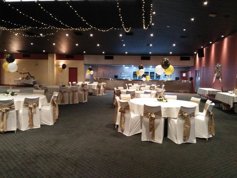 Overlander Hotel - Hervey Bay Accommodation 3