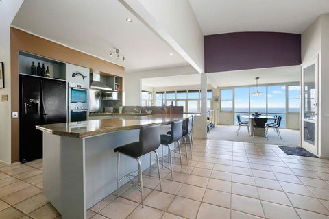 PANORAMA VIEWS - Spectacular Ocean Views - Tourism Hervey Bay 2