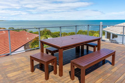Panoramic Views From Private Roof Top Deck - Hervey Bay Accommodation 1