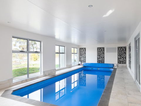 Paradise Point - Tamar Valley 14 Persons Residence With Pool - Tourism Hervey Bay 2