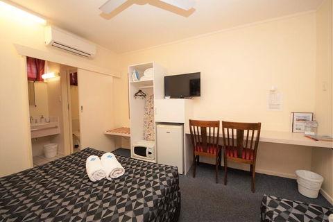 Parkside Motel & Licensed Restaurant - Hervey Bay Accommodation 2