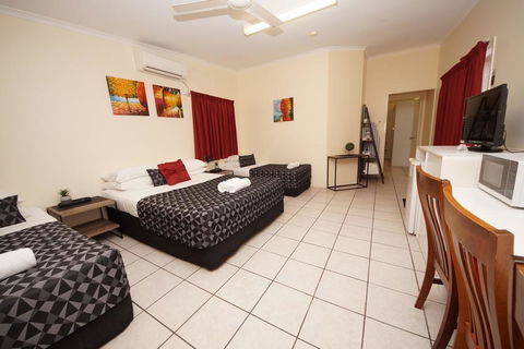 Parkside Motel & Licensed Restaurant - Hervey Bay Accommodation 1