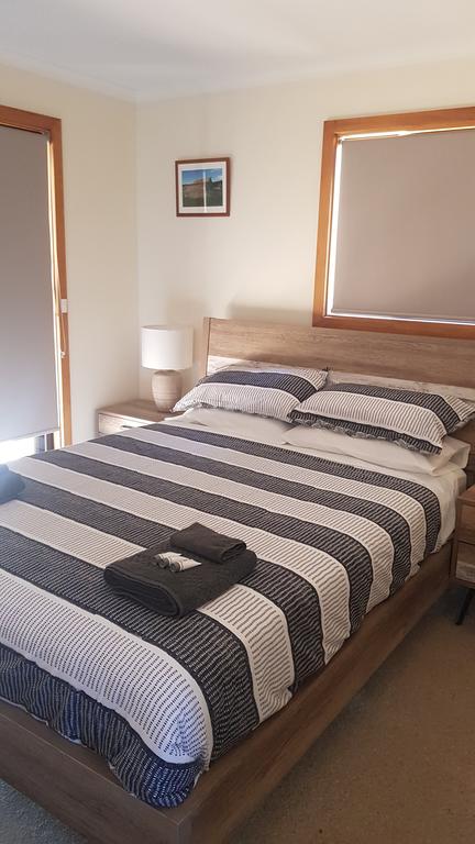 Parndana Hotel Cabins - Hervey Bay Accommodation 1