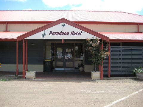 Parndana Hotel Cabins - Hervey Bay Accommodation 0