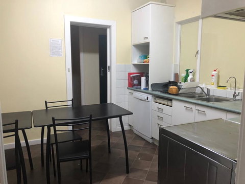 Pasadena Quinlan - Hervey Bay Accommodation 3