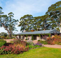 Paul Bangay The Farmhouse - Hervey Bay Accommodation