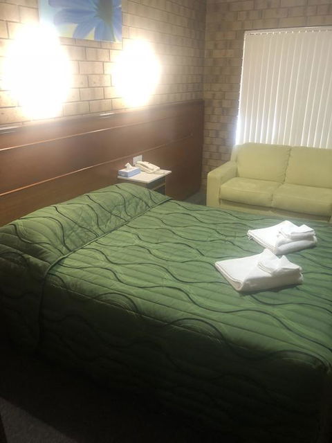 Pavlos Motel - Hervey Bay Accommodation 1